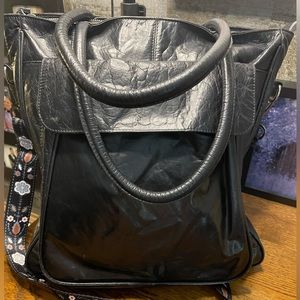 LARGE LATICO BLACK LEATHER SATCHEL/CROSSBODY